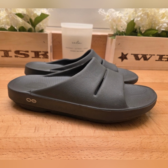 OOFOS Shoes - OOFOS OOahh Recovery Slide Sandal Gray Graphite Womens Size 11
